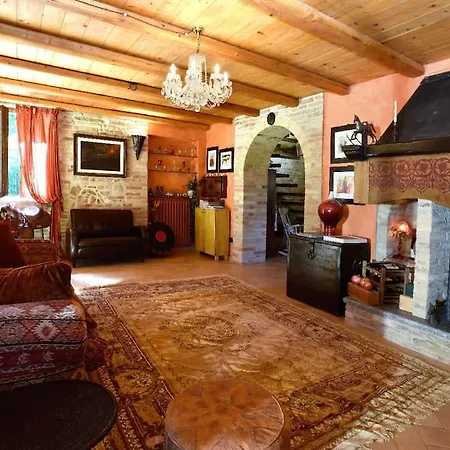 Rustic Montecosaro (Marche)