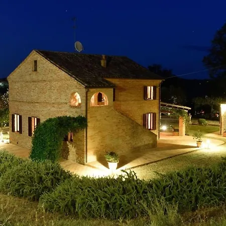 Villa Rustic Montecosaro (Marche)